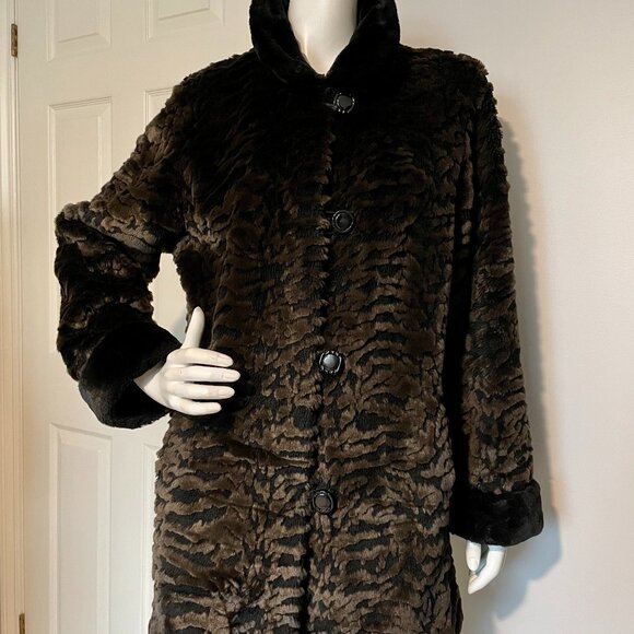 Fen-Nelli Elegant Black & Brown Faux Fur Coat - Picture 1 of 9